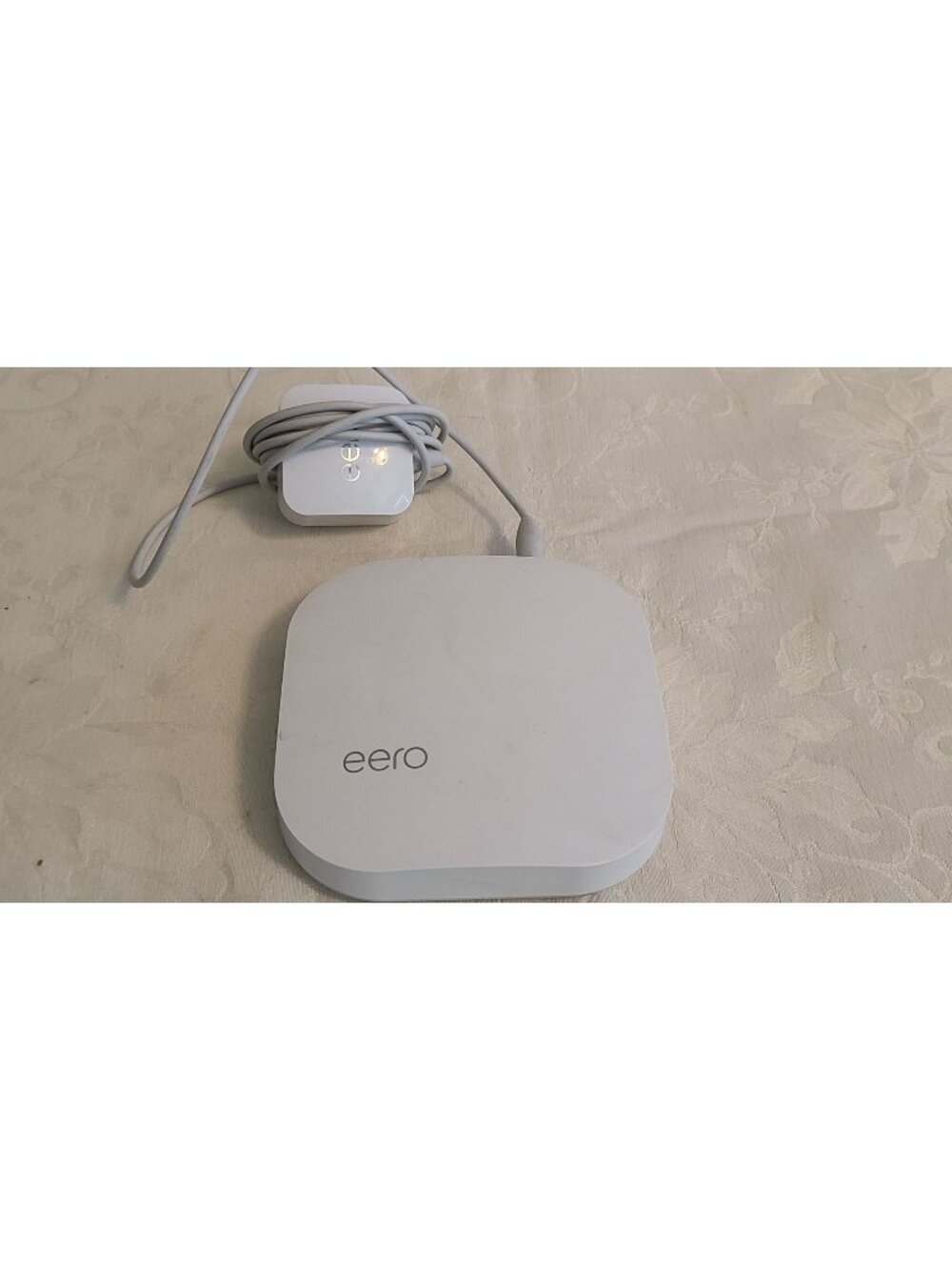 eero A010001 1st Gen Mesh WiFi Router w/ Power Adapter - Tested